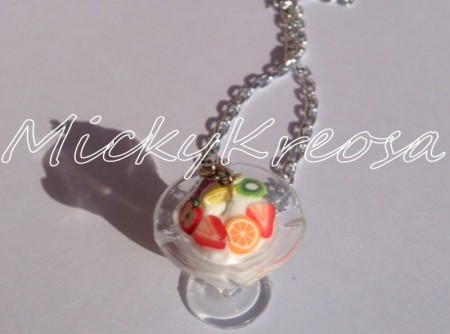 Collana con coppa gelato e frutta!